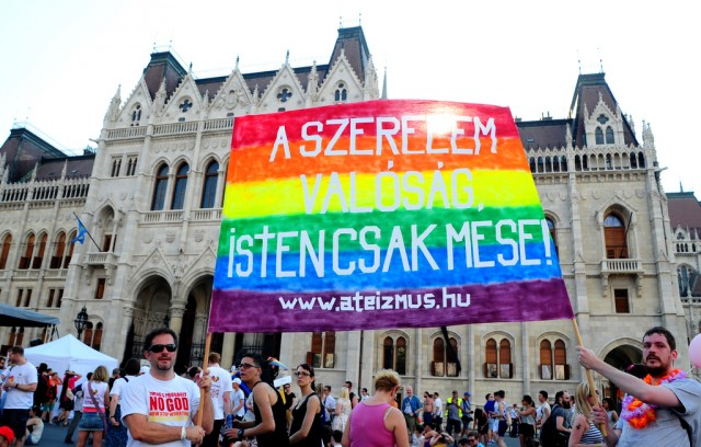 Gondolatok a magyarországi „büszke felvonulás”-ról és betiltásáról