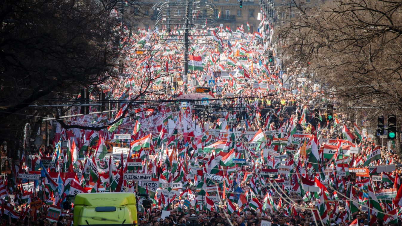 15. märts – päev, mis meenutab sirgeselgsuse võimalikkust veel erilise selgusega